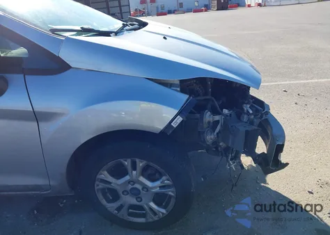 2016 Ford Fiesta Se из США, поврежденный, VIN 3FADP4BJ6GM157703